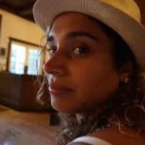 Meet your Posher, Reyna